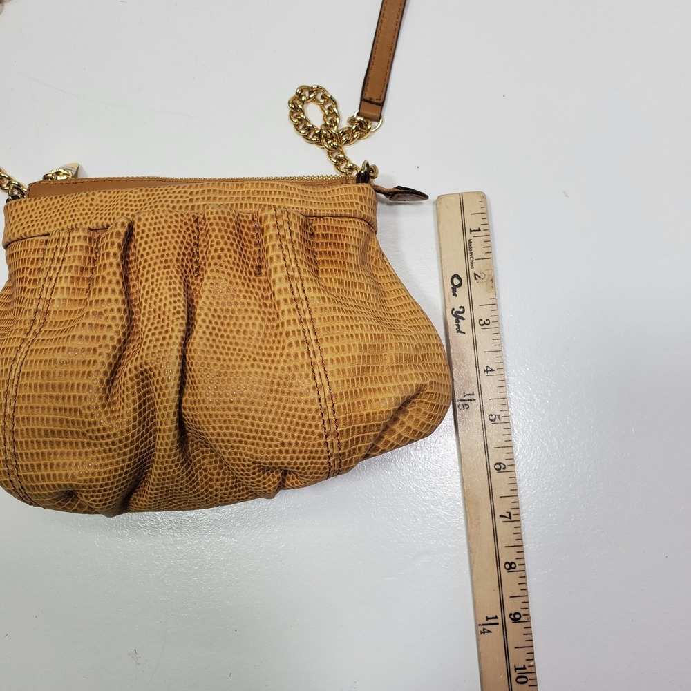 B. Makoswky Women Leather Crossbody Purse Brown Small Leather Lightweight Casual - Picture 7 of 13